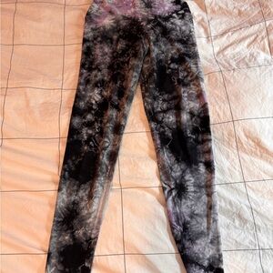 NWOT Electric and Rose Leggings